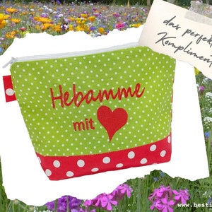 bestickte Tasche HEBAMME mit HERZ  //rot – grün//  Kosmetiktasche Kulturtasche Schminktasche Makeup-Bag Statement Kompliment Geschenk (17)