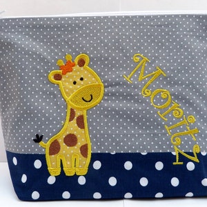 sac brodé GIRAFE prénom marine gris sac à langer trousse de toilette trousse de toilette sac à langer nom 20 polices cadeau image 6