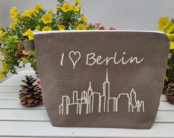 OFERTA - bolsa bordada "I love BERLIN" **Canvas mocca** pañalera neceser venta pañalera neceser //envío express//