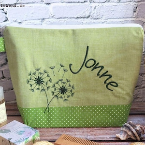 bestickte Tasche PUSTEBLUME + Name  //GRÜN//  Wickeltasche Kulturbeutel Windeltasche Kulturtasche Waschtasche 20 Schriften Kosmetiktasche