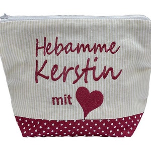 bestickte Tasche HEBAMME mit HERZ + NAME //bordeaux - natur// Kosmetikasche Schminktasche Kulturtasche Reisetasche Makeup-Bag 20 Schriften