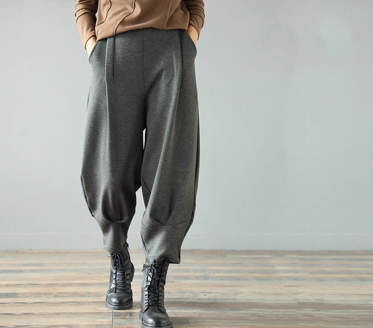 Casual loose shop fitting trousers