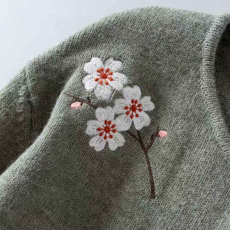 Women Wool Cashmere Sweater Embroidery Knited Sweater,Long Sleeves Knited Sweater,Casual Wool Tops,Loose Fitting Autumn Knited Sweater