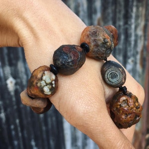 Augen auf rotem Gobi Achat _ Gobi Wüsten Rohachat _ Innere Mongolei _ Gobi Achat Armband 1