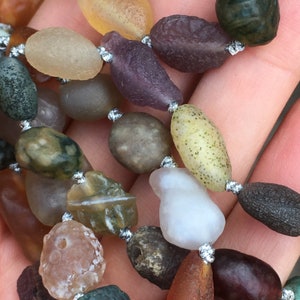 Mixed Purple _ candy _ vein _ gobi agate _ Gobi Desert rough stone necklace PS E