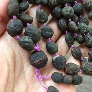 Old type Red wire Tendon Gobi Agate _Purple _  Gobi eye agate _ Necklace _ Gobi desert rough stone WP03 C