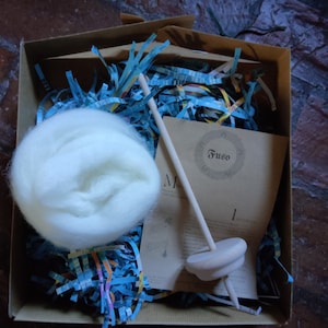 Spinning kit with drop spindle and wool tops. Creativity box gift for beginner spinner with plant dyed fleece and wooden tool vikings style image 7