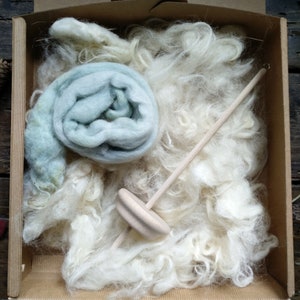 Spinning kit with drop spindle and wool tops. Creativity box gift for beginner spinner with plant dyed fleece and wooden tool vikings style image 2