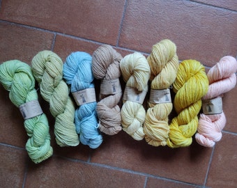 DK CERERE Merinowolle, natürliche Pflanzenfärbung, herbstliche Pastellfarben. Mitteldickes italienisches Garn mit 4 bis 5 Nadeln für Decken und Pullover