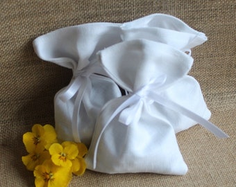 Pure white linen wedding favour/baptism/gift bags with white satin ribbon 4” x 6”