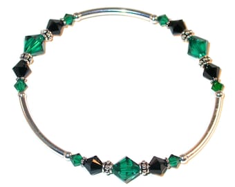 SMARAGDGROEN en gitzwart kristallen armband Bali sterlingzilver, handgemaakt met stretch