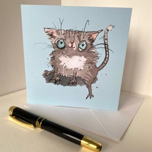 Biglietto di auguri di compleanno con un simpatico gatto soriano "Grey Tabby", illustrazione ad acquerello di un adorabile gatto soriano grigio, simpatico biglietto di auguri di compleanno con un simpatico cartone animato