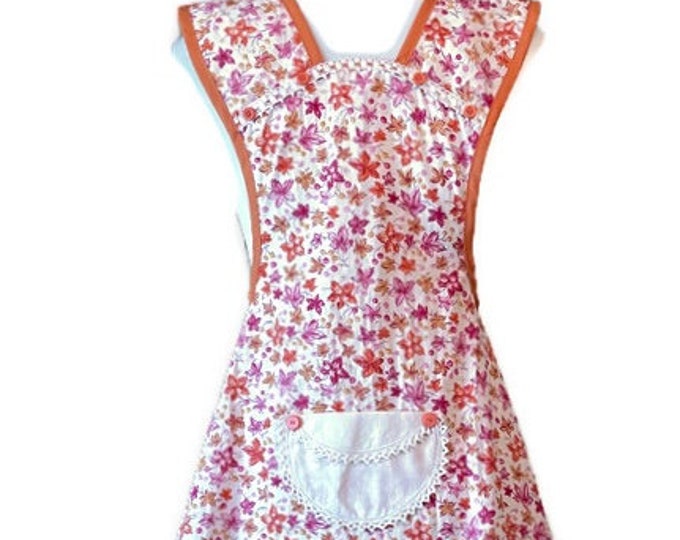 Old-Fashioned Apron in Fall Leaf Print / Apron for Women Fits Sizes XS or S