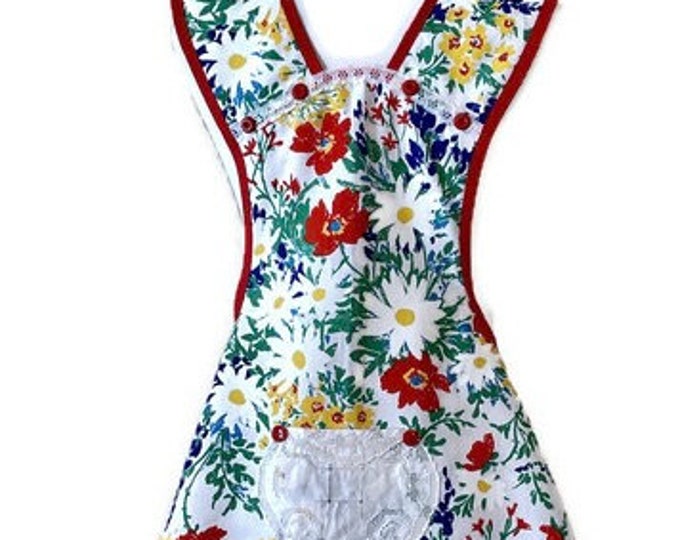 Primary Floral Print Waffle Fabric Old-Fashioned Apron Fits Sizes XS-S