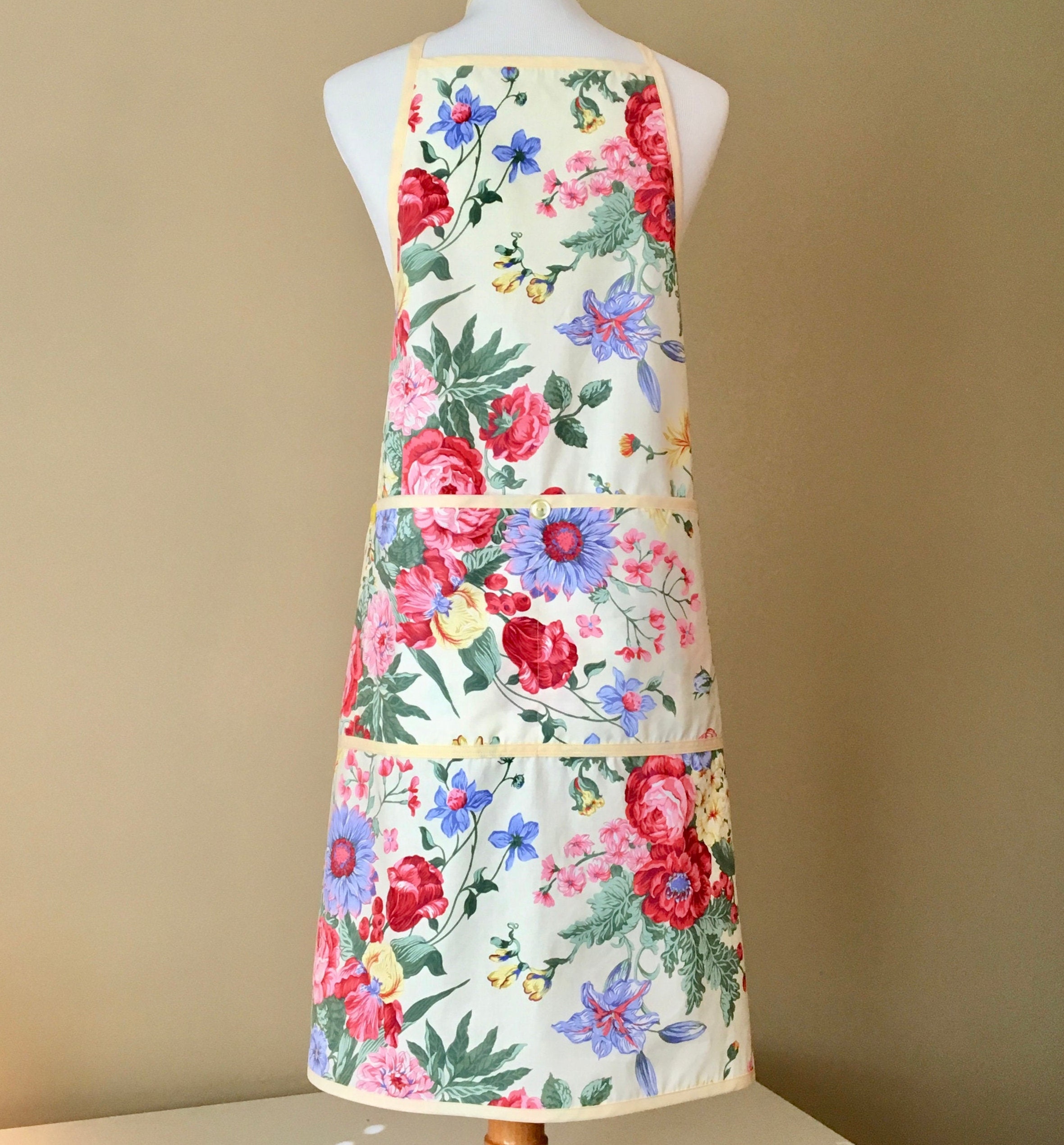 AllOver Floral Print on Yellow Apron / Apron for Women Size MXL