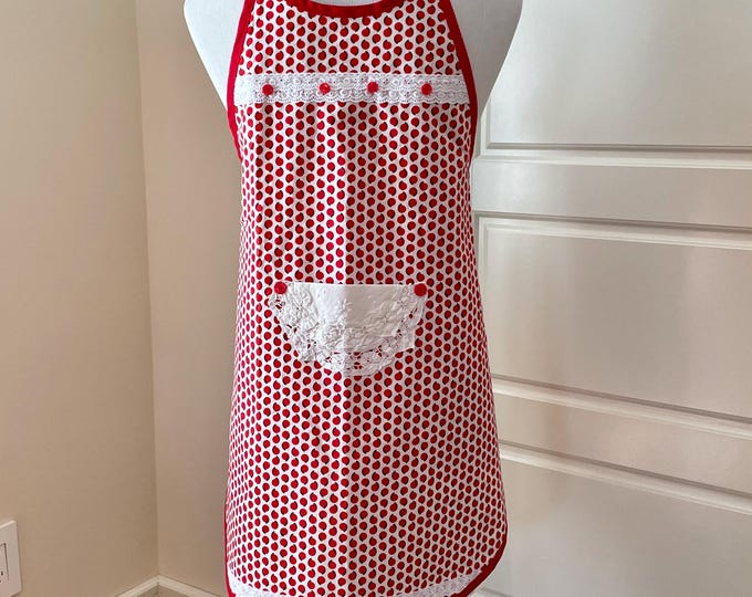 Red and White Print Preteen Apron Fits Sizes 10-12