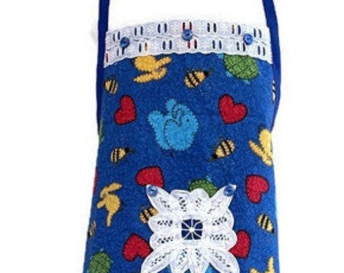 Girl's Blue Apron With Animal Print Fits Sizes 5-6