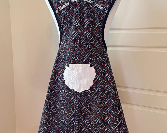 Tulips On Black Old-Fashioned Apron Fits Sizes XS-S