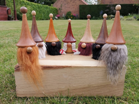 Adornos decorativos de madera Gonk a ideales Etsy España