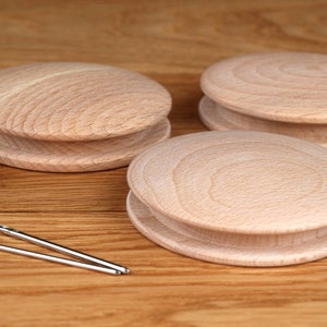 Wooden darning disc for visible mending holes in your jumpers, jeans and socks. Hand crafted Speedweve type loom, alternative to mushroom image 3