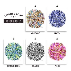 Puede incluir: Un conjunto de seis impresiones de arte imprimibles que presentan un dise&ntilde;o de sol estilizado en varios colores, incluyendo vintage, azul marino, azul/verde, negro y rosa. Las impresiones est&aacute;n etiquetadas con sus colores respectivos debajo de cada imagen. El texto "Choose Your Color" aparece en la parte superior de la imagen.