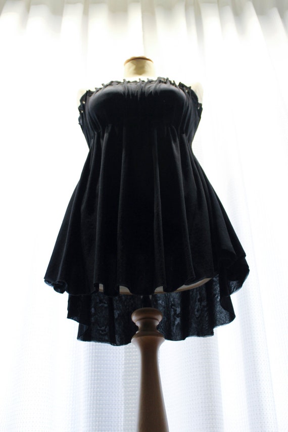 green emerald velvet dress AYIFU Womens Short Sleeve Empire Waist Dresses Casual Summer Dress with  Pockets (Black, S) at Amazon Women's Clothing store main image 1
