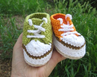 Crochet pattern baby sneakers for baby girl and boy, PDF pattern in 3 sizes, Baby booties crochet pattern, Crochet baby shoes tutorial