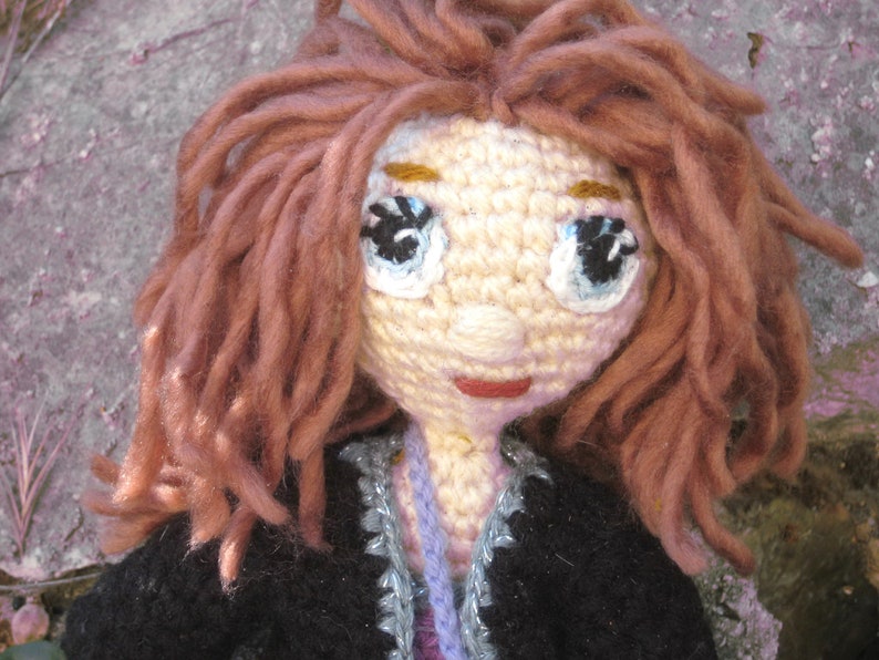 Poupée au crochet motif perlé, poupée Amigurumi vêtements de poupée motif au crochet PDF, motif au crochet fille amigurumi, tutoriel de poupée image 3