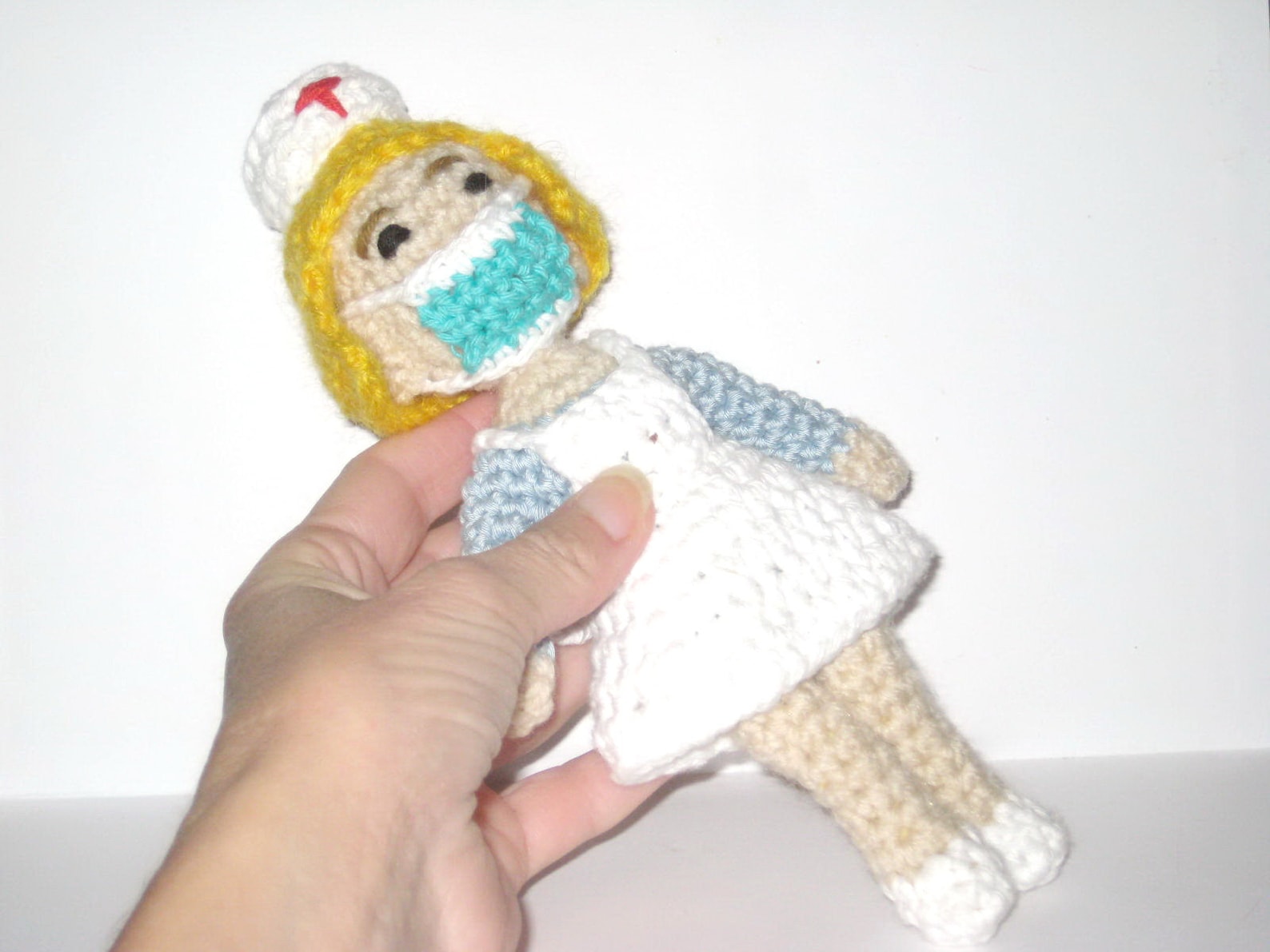 Crochet Nurse Doll Amigurumi PDF Pattern, Gift for Nurse, Amigurumi