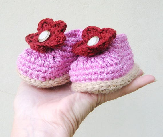 Patucos bebe niña rosa, zapatitos crochet recién nacido, patucos