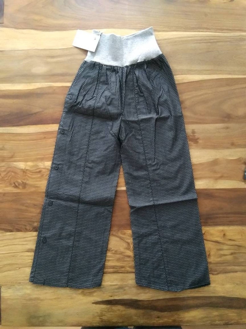 Upcycling 3/4-Hose für Kinder, Hosenrock, Culotte Gr. ca. 134-146 Bild 1