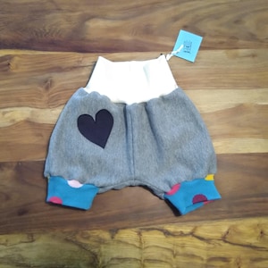 Upcycling grow with me baby pants