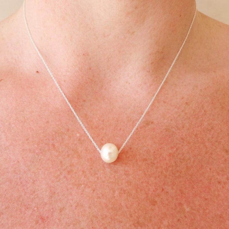 The Floating Pearl Necklace main image 1