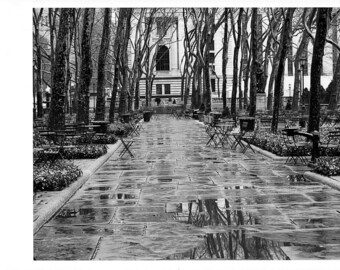 New York, Bryant Park, black and white