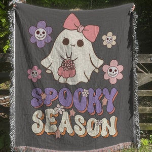 Halloween Decor Woven Blanket, Cute Halloween Ghost Spooky Season Nursery Blanket, Nursery Decor Girl&#39;s Room Gift, Trick or Treat