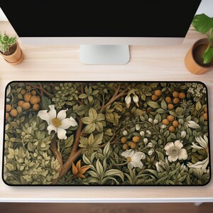 Cottagecore Desk Mat, Vintage Floral Mouse Pad, XL Mousepad, Woodland Aesthetic Workspace Decor, Nature-Inspired Extended Desk Mat