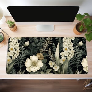 Cottagecore Sage Green Desk Mat, Botanical Mouse Pad, Vintage Flower Aesthetic Workspace Decor, Nature-Inspired Extended Desk Gaming Mat