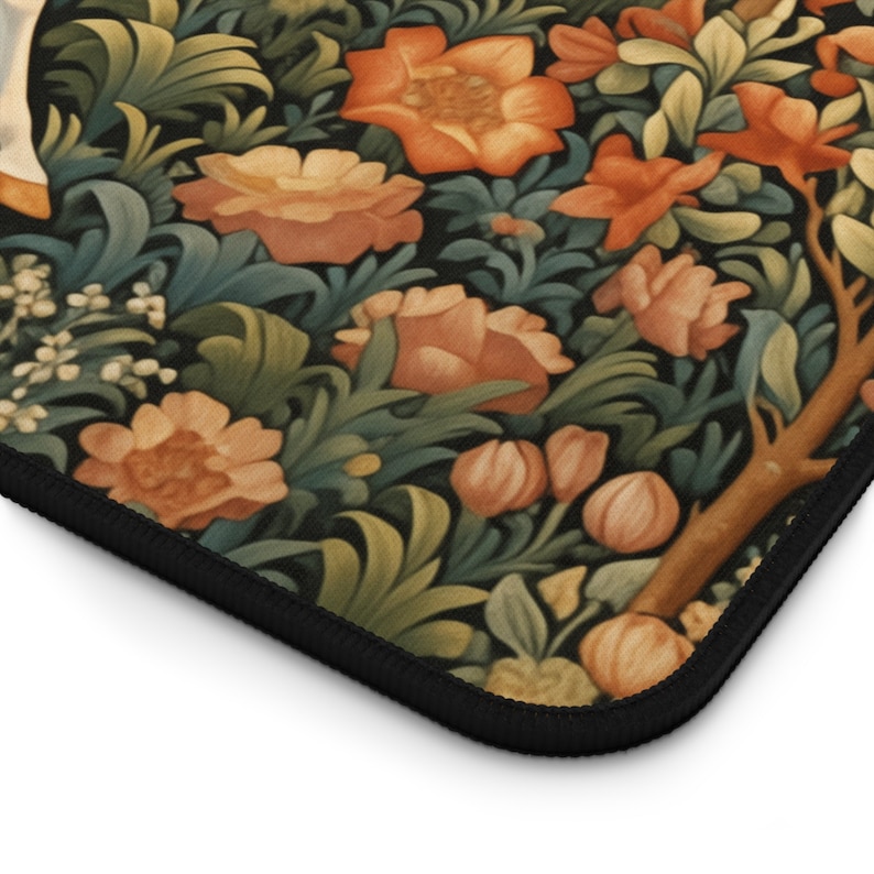 Tappetino da scrivania Cottagecore, tappetino per mouse vintage con unicorno, tappetino per mouse XL personalizzabile, tappetino esteso per scrivania ispirato alla natura con arazzo unicorno immagine 7