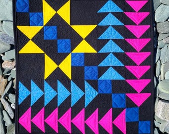 Bright Side Up mini quilt pattern – modern 20" wall hanging (PDF download)