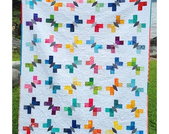 Scraps Take Flight Quilt Pattern: Baby, Throw & Queen Sizes (PDF)