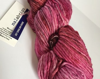 Malabrigo Merino Mecha Yarn #057 English Rose, 130 mètres, pure laine mérinos Superwash, teinte à la bouilloire