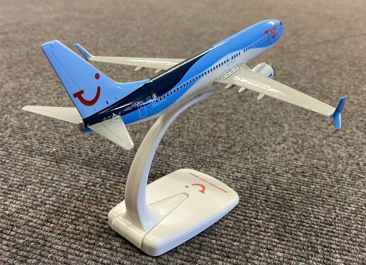 Boeing 737-800 TUI Airlines Belgium PPC Snap Fit Collectors Model Scale 1:200 G 