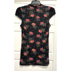 Free People Vintage Y2K Black Pink Gold Floral Ruffle Lace Tunic Vneck Top SMALL image 3