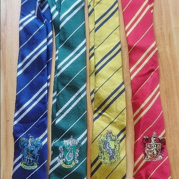 Harry Potter Ties, Slytherin, Gryffindor, Ravenclaw, Hufflepuff, Potterhead Tie