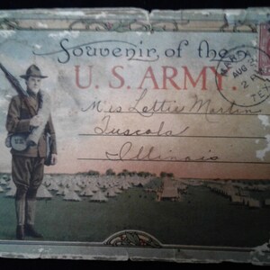 Souvenir of the US Army. Postcard fold out.  WWI.  22 postcards, accordion style.  1918.