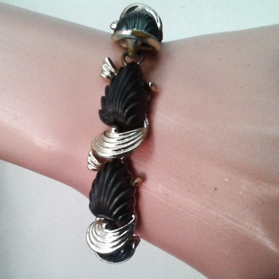 Black and Gold Leaf bracelet. - image 6