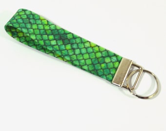 Dragon Scale Fabric Strap Keychain - Green Dragon Scales - RPG Gamer Gift - Geeky Keychain - DnD Keychain - Gift for Roleplayers