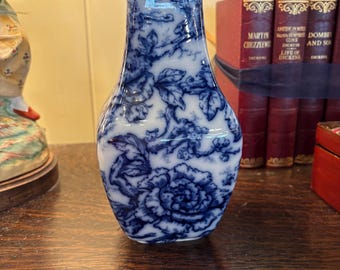Losol Ware Vase in the Cavendish Pattern - Etsy