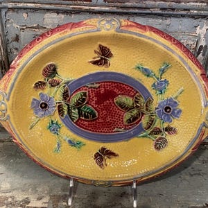 Antique Majolica Bread Plate In Beautiful Colors