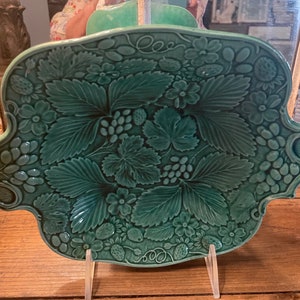 Green Majolica Platter In Vine Leaf Pattern